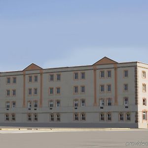 Americas Best Value Inn Dearborn